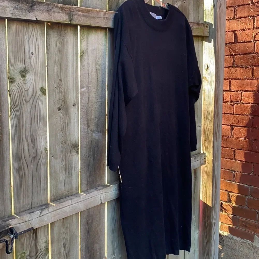 Black sweater dress sz. 14-16